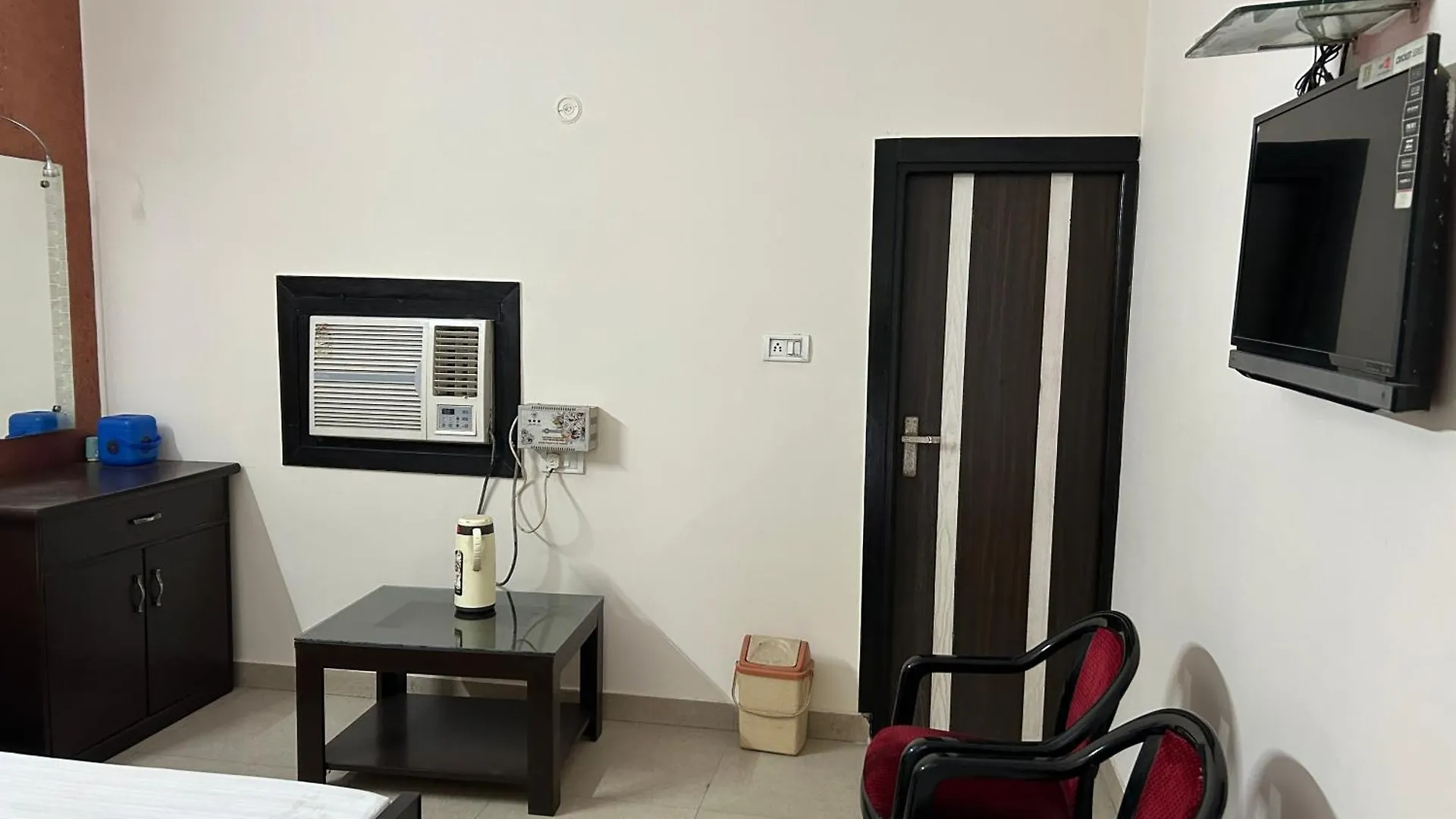 Hotel Tourist Bar & Restaurant Agra  India