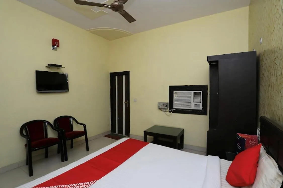 Hotel Tourist Bar & Restaurant Agra