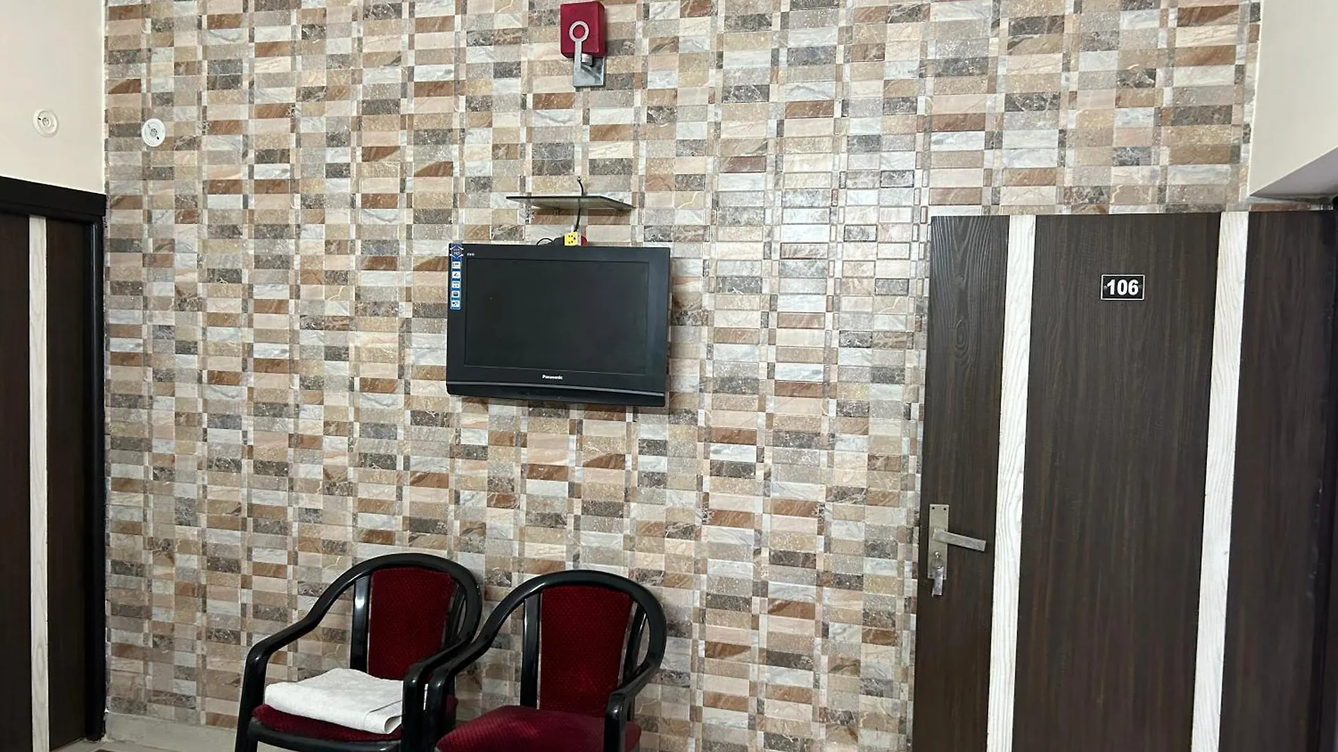 Hotel Tourist Bar & Restaurant Agra  Agra (Uttar Pradesh)
